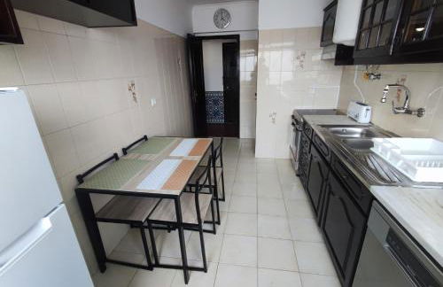 Lisbon spacious T2 in Damaia, Lisbon - Foto 3