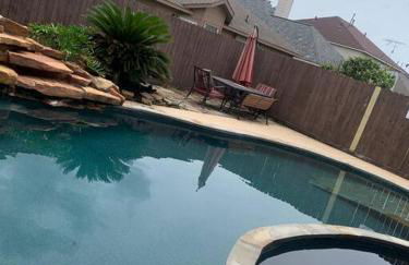 Modern home with beautiful pool - Foto 16