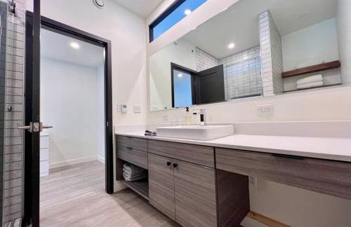 Oasis in the City - Calm 4BR Home with Gym & Sauna - Foto 4