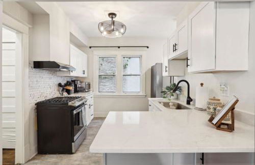 Urban Oasis by 5 Mins to Eat St, Downtown, & Convention Center - Foto 12