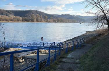 Renovated until May - dream house with garden and billiards - Foto 15