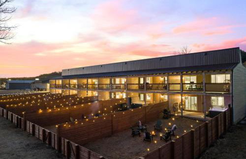 Buffalo Ridge - Hot Tub & Walk to Downtown - Foto 35