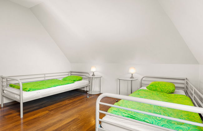 4 bedroom House in Siófok with private pool and garden - Photo 18