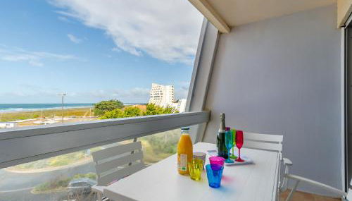 Apartment Vue Mer -Apt 2 pièces-alcove-5 pers- by Interhome - Foto 2