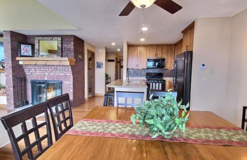 SunBear AC Pool Game Room Fireplace Hiking - Foto 36