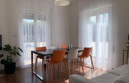 Dove il tramonto incontra il mare, attico panoramico a due passi dalla spiaggia - Foto 5