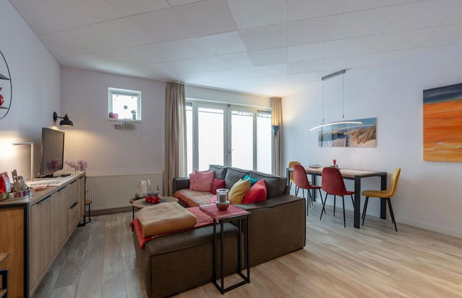 An Apartment That is Attractively Furnished - Foto 65