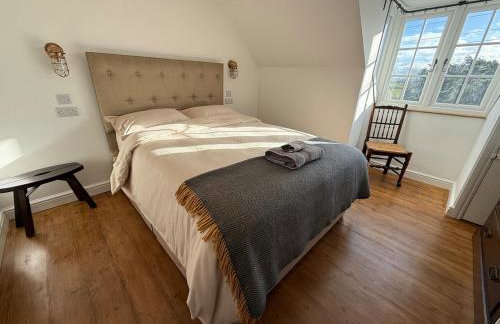 Luxury Cornish House next to Cliffs & Surf Beaches - Photo 2