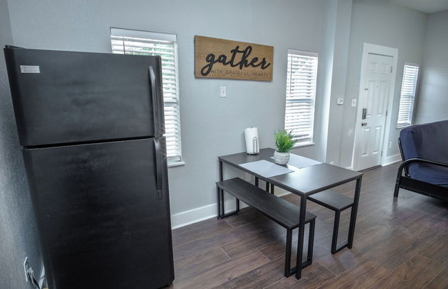 Classic 1br/1ba Charming Apt w/ Modern Upgrades - Foto 13