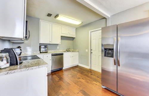 5 Mi to Dtwn Home with Fenced Yard in Jacksonville - Foto 9