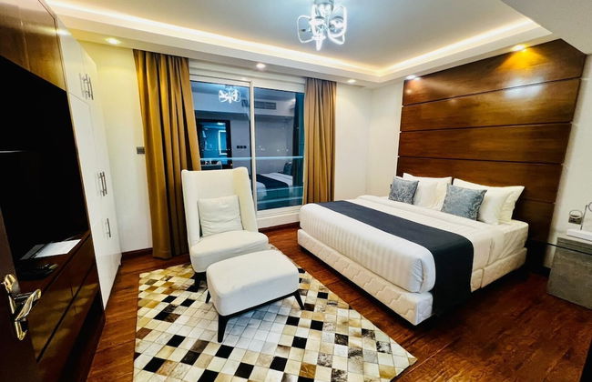 Saxophone Suites - Photo 6