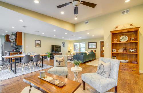 Austin Home Near Zilker Park with Yard Pets Allowed - Photo 9