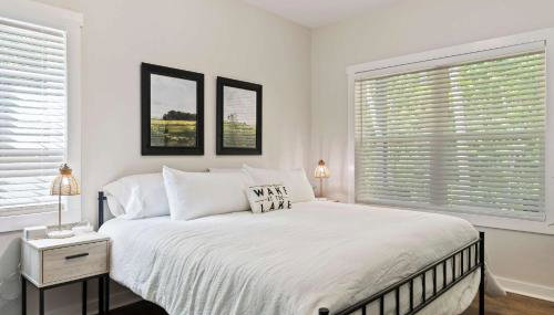 Secluded 3BR Cabin Lake Access & Resort Perks - Foto 3