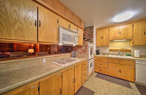 Hike and Fish, Less Than 1 Mi to Trinity Lake Rustic Cabin! - Foto 8