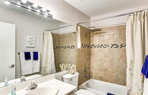 Pool Access Beautiful Modern Home in Las Vegas! - Photo 22