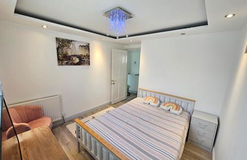 Allan & Ella House - Photo 19