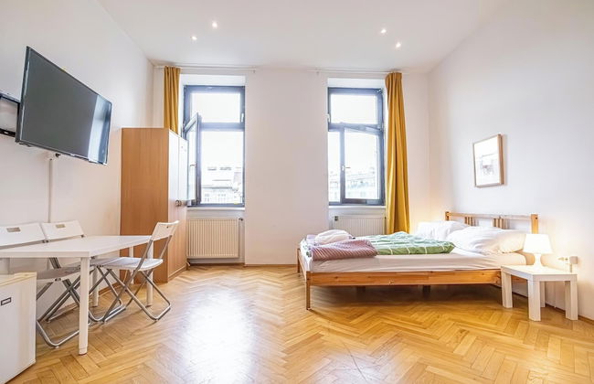 Cozy 4BR Apt Garden Close to Danube - Foto 10