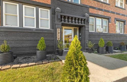 Pet&Baby Friendly 2BR w- in-unit Laundry WIFI - Foto 8