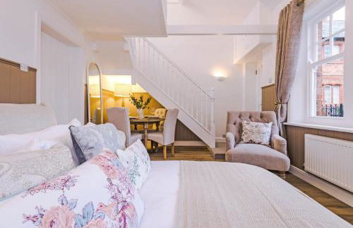 Country Charm Cottage Sleeps 4 & Free Parking - Photo 29
