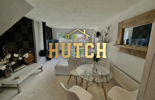 Fantastic 2-Bed House with Parking - Hosted by Hutch Lifestyle - Foto 1