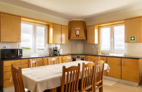 Costa's Guest House - Photo 4