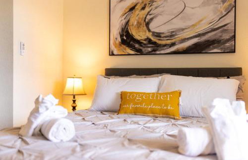 Downtown Mesa Stay Near Arts, hospitals & Campus - Photo 4