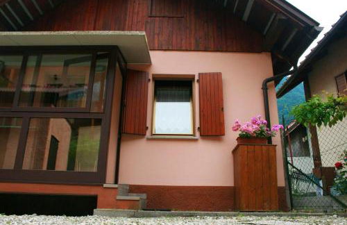 Charming House in Pontebba, Mountain View, Enclosed Garden - Foto 2