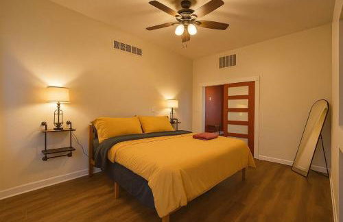 Soulard King Loft near Anheuser-Busch Brewery - Photo 14