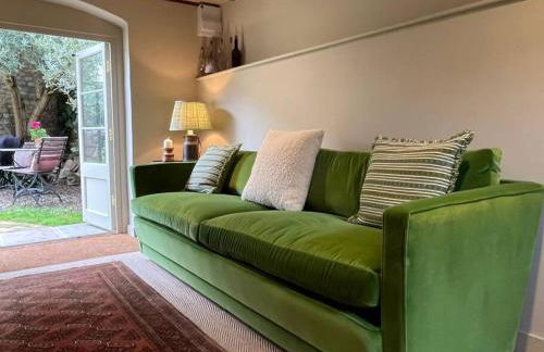 Victorian Red Brick Barn in the Heart of Stamford - Foto 6