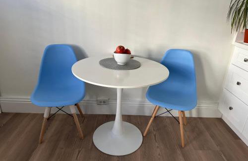 Romantic Studio in the Heart of Palm Beach - Photo 5