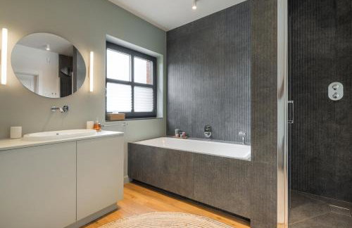 Mazurskie Wille - Willa Niebieska - siedlisko na Mazurach z bezpośrednim dostępem do jeziora Dejguny oraz prywatnym basenem - Foto 21