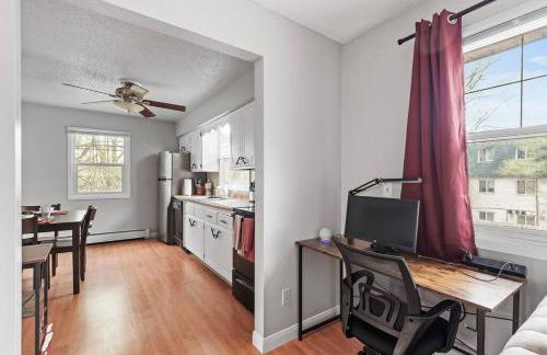 Tranquil 2BR Apt Mpls - 8075 Apt 3 - Foto 14