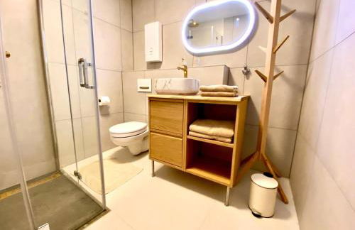 RIVER FRONT NEAR FRANKFURT-AIR CONDITIONER-Private PARKING - Foto 2