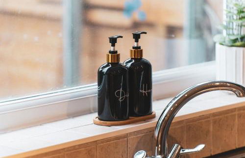 Kingston 5 Bed 2 Bath Contractors Close to Station - Foto 49