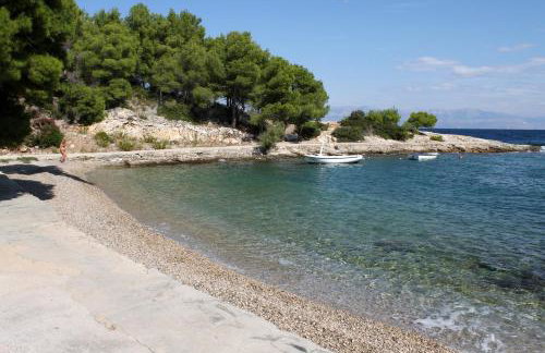 Apartments by the sea Stomorska, Solta - 11298 - Foto 25