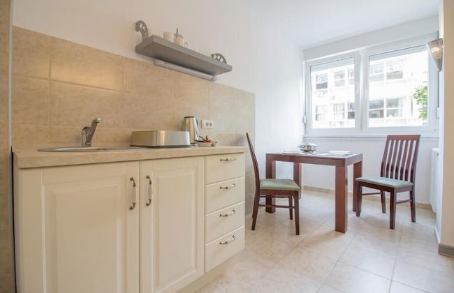 M Prestige Apartment - Photo 3