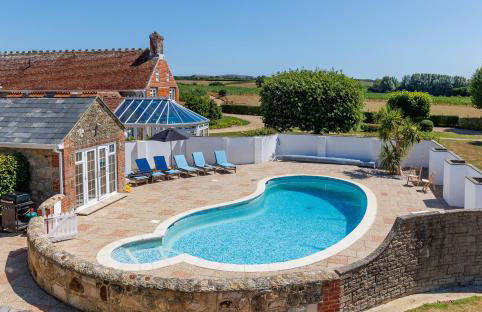 Rookley Farm Lodge Charming Manor Pool House with Heated Pool, Tennis Court & Gardens - Isle of Wight Rural Countryside Escape - Foto 44
