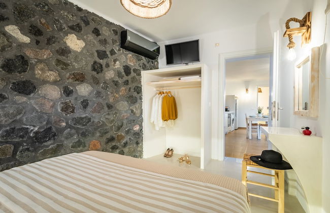 Klimata House - Private Hot Tub Pool & BBQ Villa - Photo 25