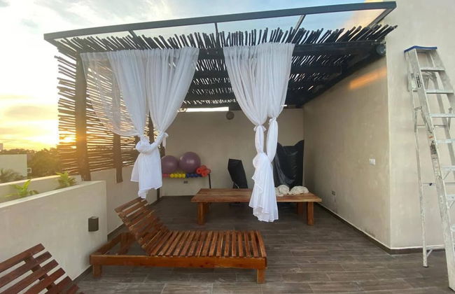 Magical Ph In Town Wprivate Rooftop Glass Tub - Photo 40