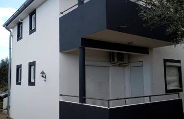 Apartments with parking space Kraj, Pasman - 8213 - Photo 3