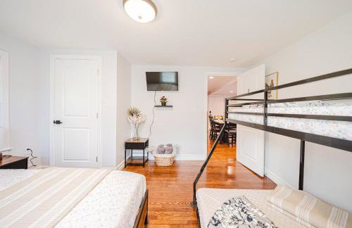 74L - 2BR Quincy - Cozy Couple Hideout near Wollaston Beach - Foto 24