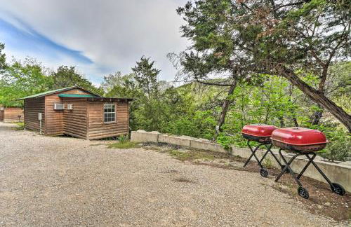 Cedar Falls Cabin Nestled by Honey Creek - Foto 24