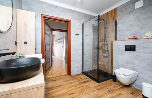 Golden Villas - Elegant Family Villa with Garden near Warsaw - Foto 14