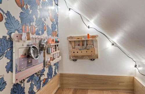 The Curator's Retreat For 8 - Photo 15