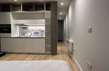 London LuXXe Suites & Apartments - London Heathrow Airport, Terminal 1 2 3 4 5 - Foto 39