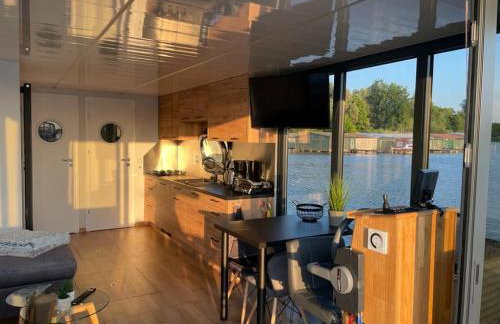 Führerscheinfreies mobiles Hausboot - Photo 6