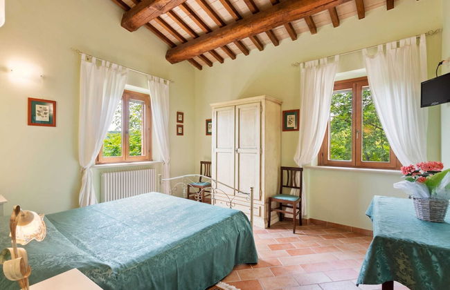 Beautiful Villa in Belforte All'isauro With Swimming Pool - Foto 13