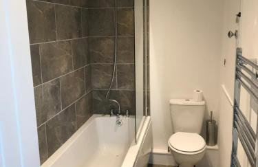 Property Hunter 25 - Photo 3