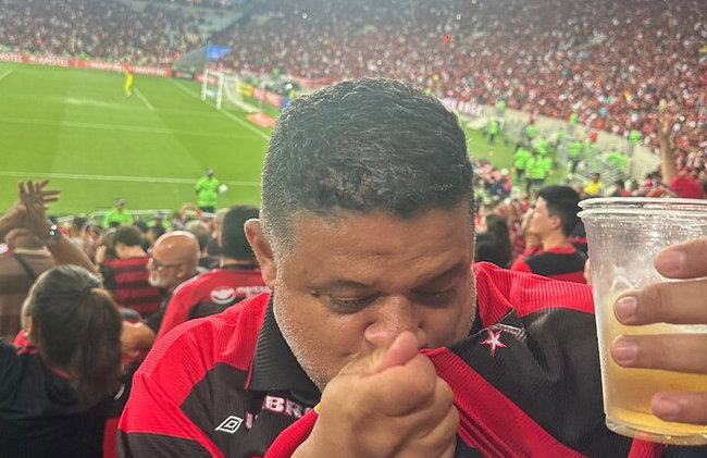 Watch football match at Maracanã with ticket, Guide and transfer - Photo 7