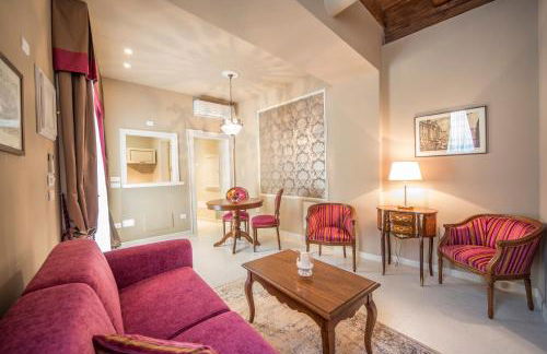 Lady Capulet Apartments - Photo 54